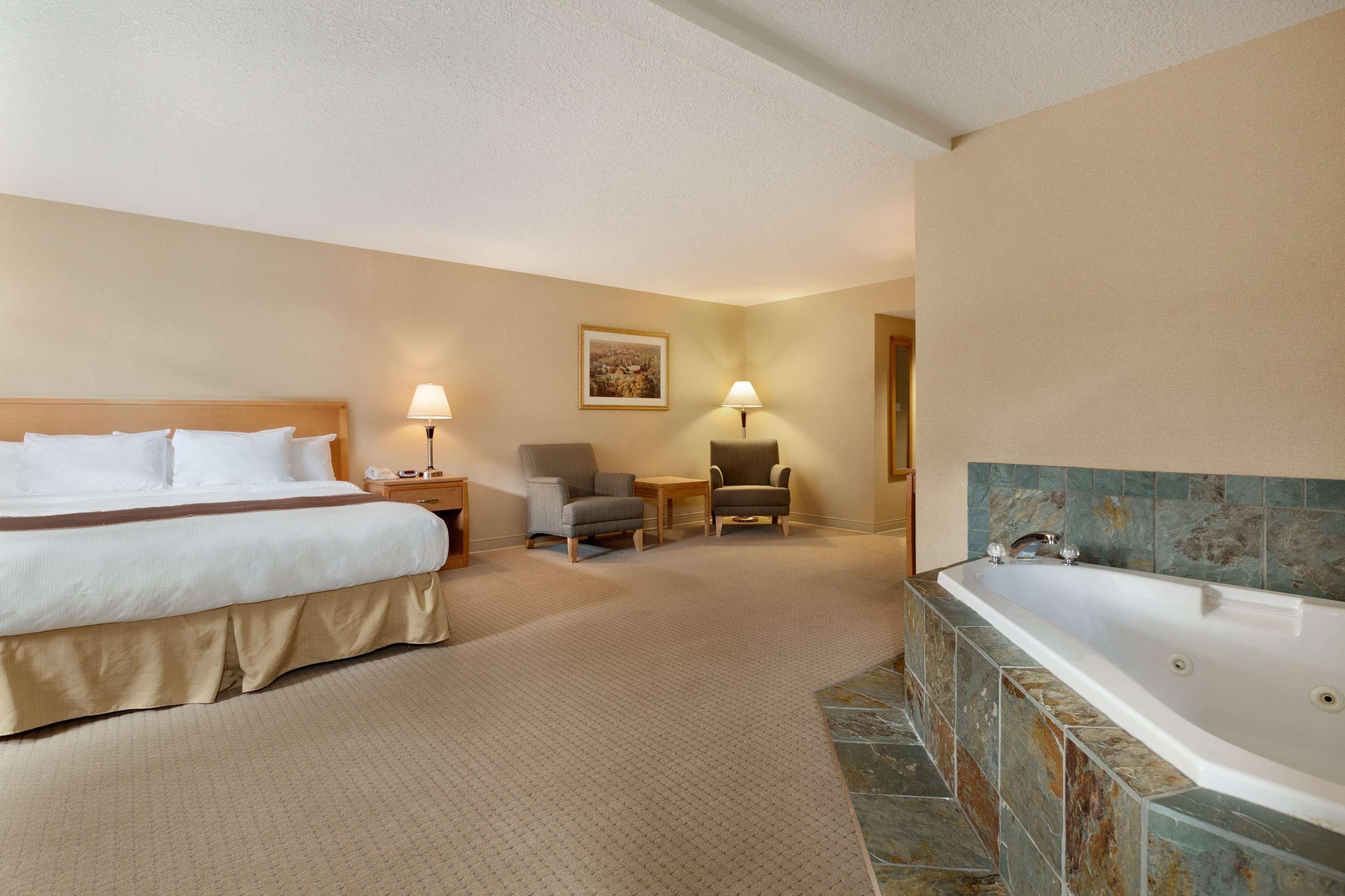 Ramada By Wyndham Nanaimo Hotel Eksteriør billede